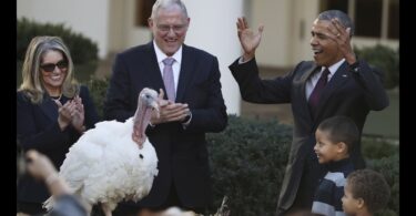 VIDEO: Barack Obama Thanksgiving jokes