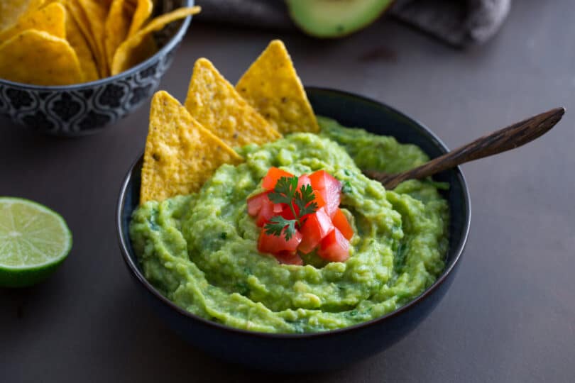 Guacamole Recipes - How to Make Guacamole a Simple and Delicious Recipe