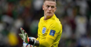 Jordan Pickford gets gaming set-up shipped to Qatar to play ‘Fortnite’