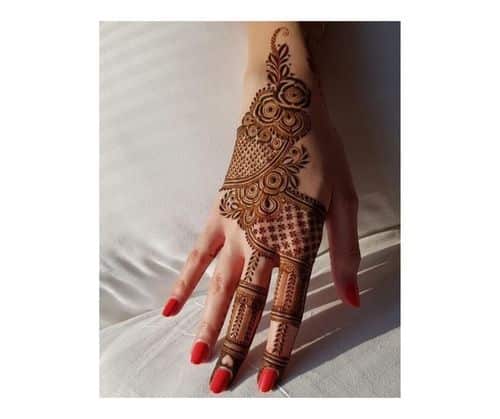 50 Best Modern Back Hand Mehndi Design in 2023