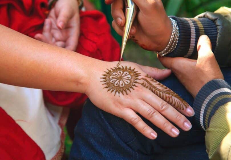 50 Best Modern Back Hand Mehndi Design in 2023