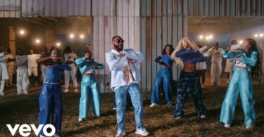 Watch Davido - Unavailable Ft Musa Keys Video