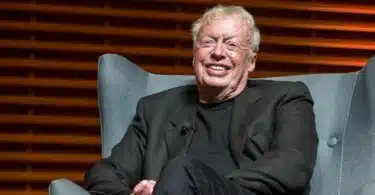 Phil Knight Net Worth: Counting the Fortune of a Sneaker Mogul