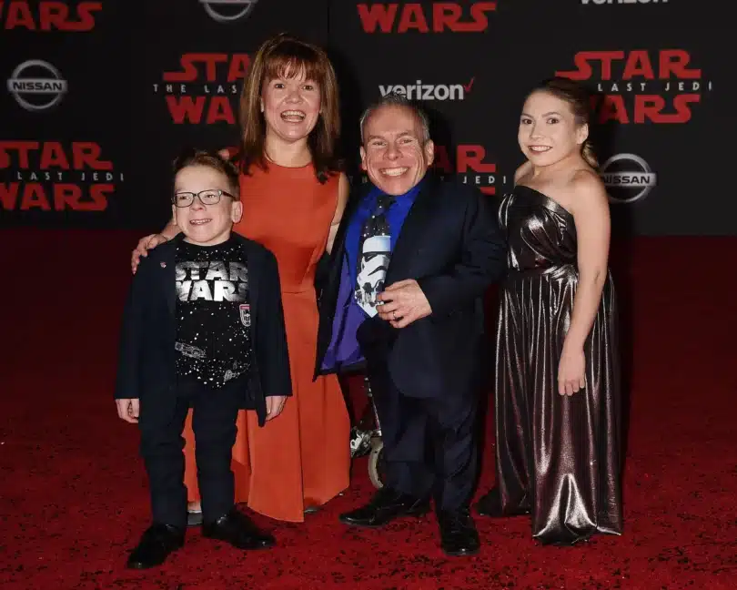 Warwick Davis Wife