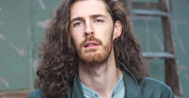 Is Hozier Gay?