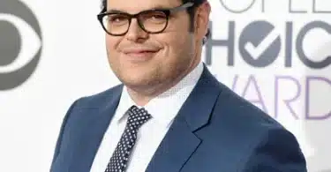 Josh Gad Net Worth