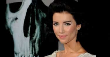 Jacqueline MacInnes Wood Net Worth