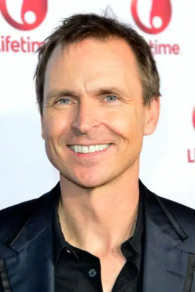 Phil Keoghan Net Worth