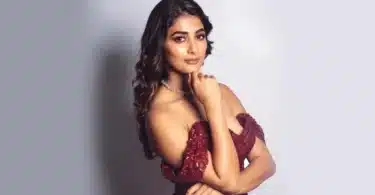 Pooja Hegde Height