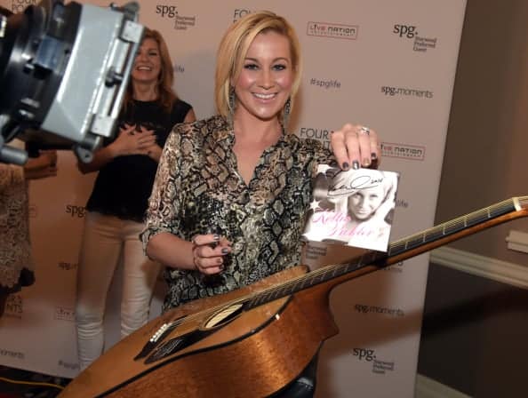 Kellie Pickler Net Worth: Charting the Country Star’s Financial Journey